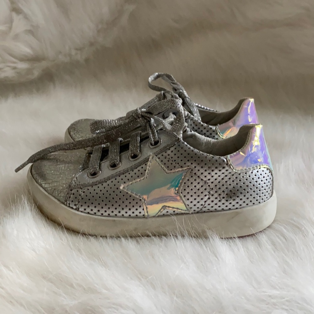 Toddler girl naturino shoes size 23 silver star (6.5 toddler  US)